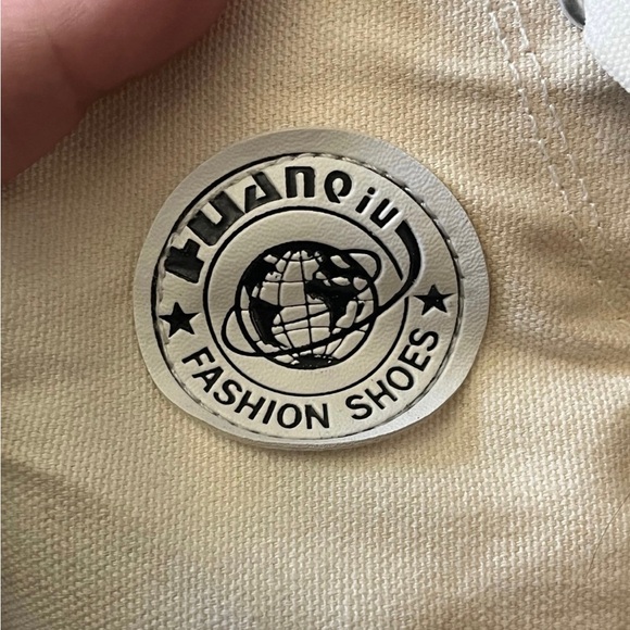 Black Butler Custom Converse - Picture 3 of 7